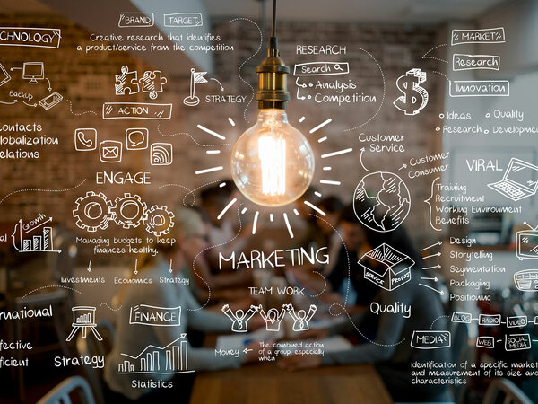 Specialization Course in Marketing and Communication - IED Milano 